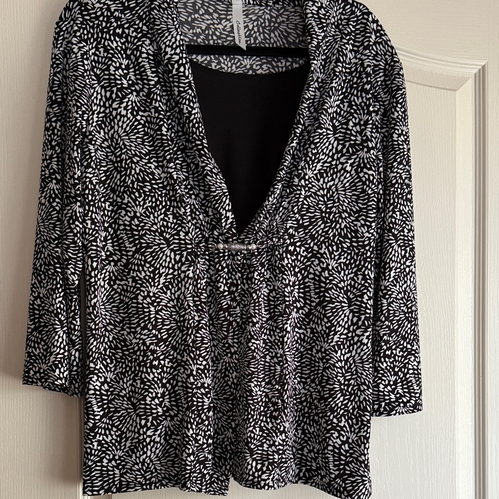 NY Collection Black and White Patterned Top